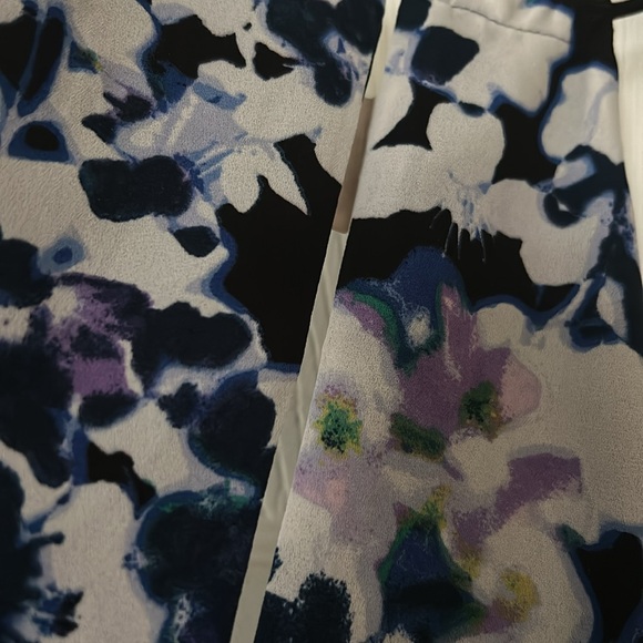 EUC flowy top from Express - Picture 2 of 2